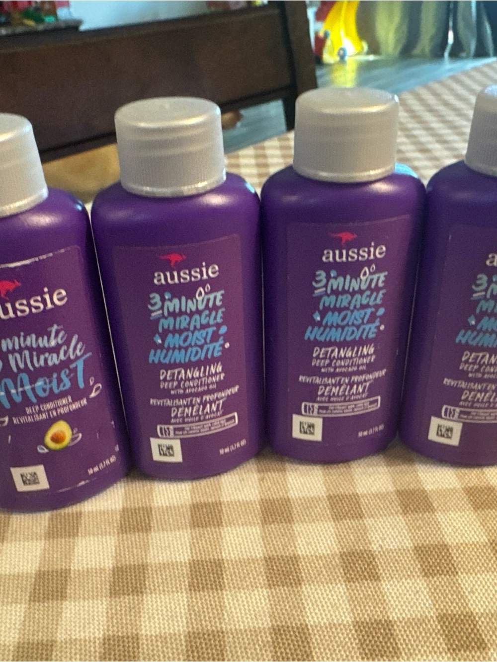 3 Minute Miracle Moist Detangling Deep Conditioner - Purple